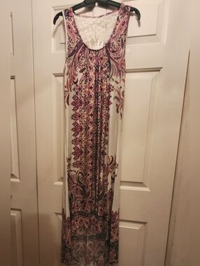 Live And Let Live Sleeveless Paisley Cream/Cranberry Hi Lo Maxi Dress
